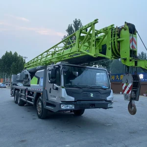 ZOOMLION ZTC251V 25-ton 5-section