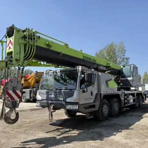 ZOOMLION ZTC410 41-ton 5-section